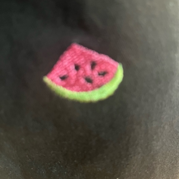 Embroidered “fruity” capris - Picture 2 of 4